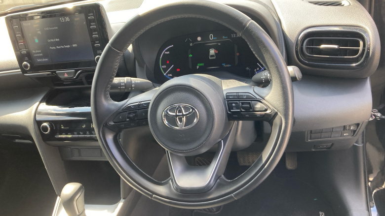 Toyota Yaris Cross 1.5 Hybrid Design 5dr CVT Hybrid Estate